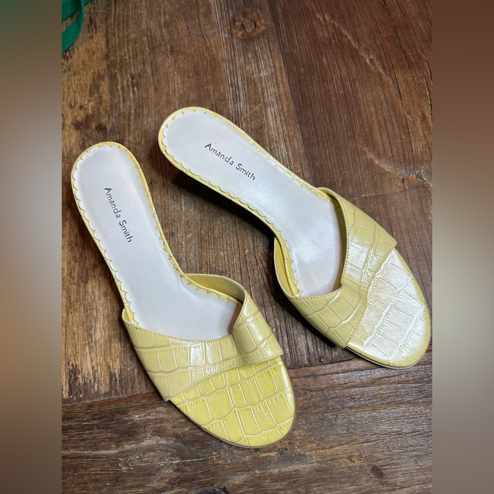Amanda Smith Pale Yellow Croc-Embossed Slide Mules